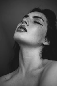 GLUTA THERAPY BODY LOTION (200 ML) thumbnail